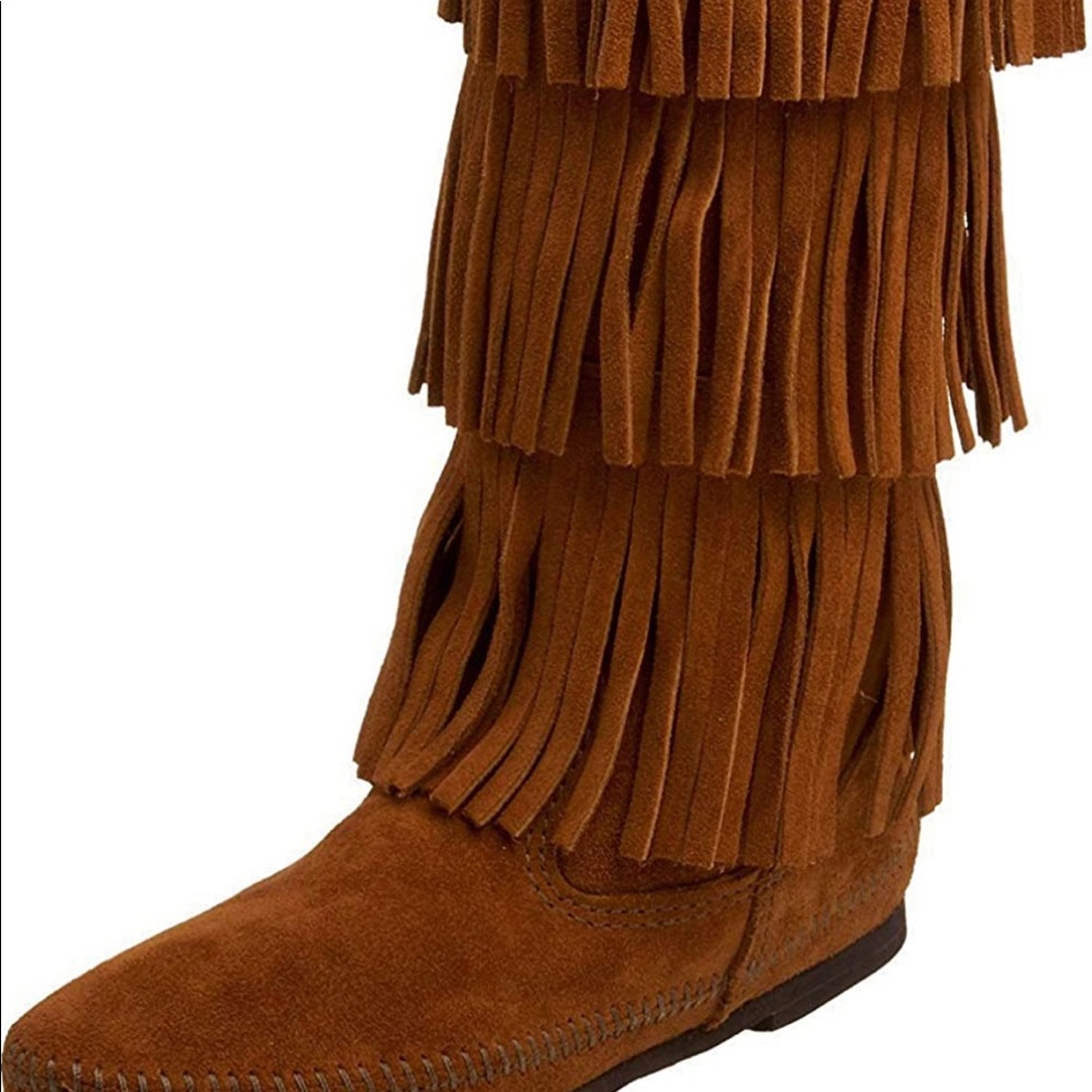 Minnetonka Dusty Brown boots triple fringe size 8